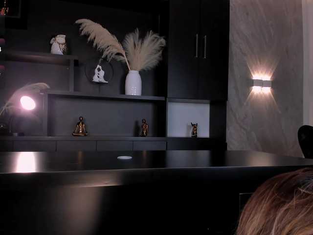 MiaSilvaX live cam on BongaCams