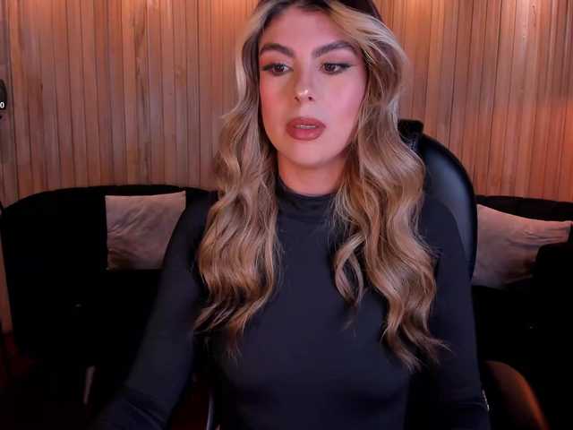 MiaSilvaX live cam on BongaCams