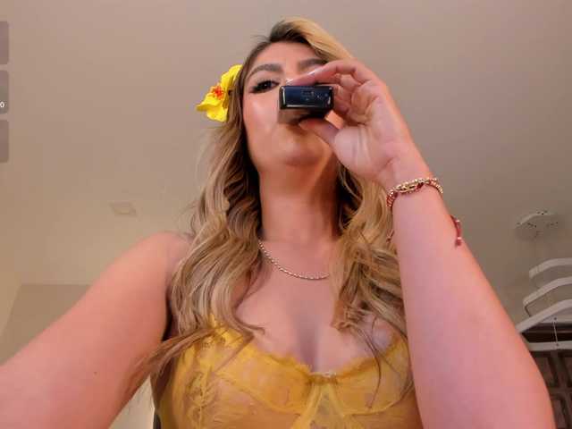 MiaSilvaX live cam on BongaCams