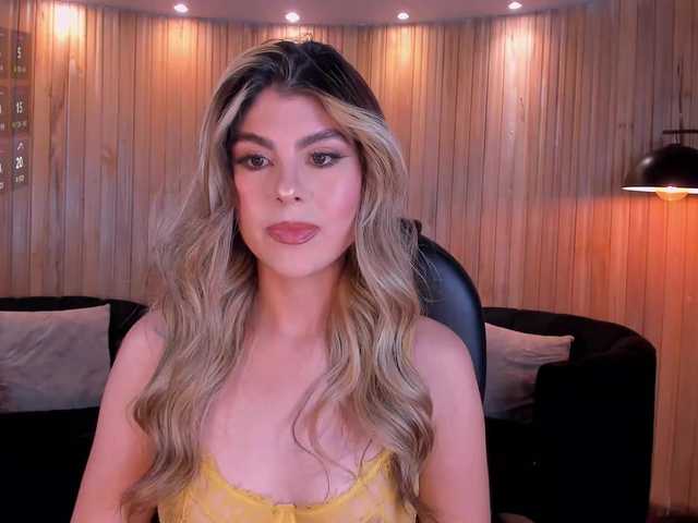 MiaSilvaX live cam on BongaCams