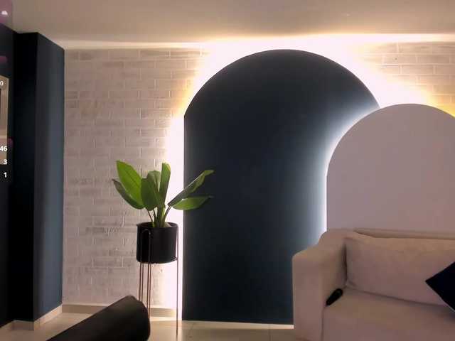 MiaSilvaX's BongaCams show and profile