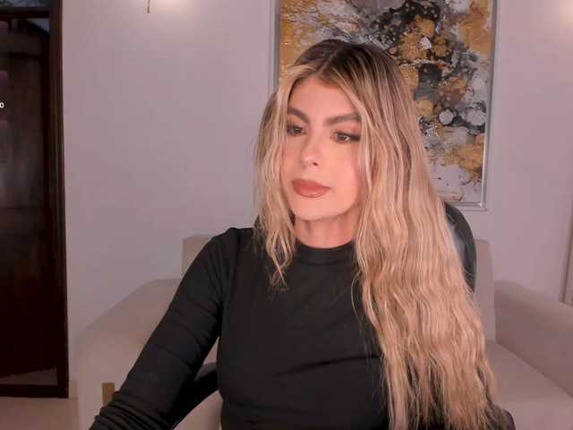 MiaSilvaX live cam on BongaCams