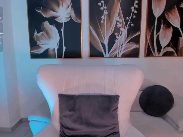 MiaSilvaX live cam on BongaCams