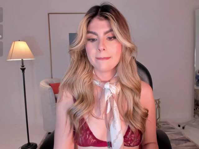 MiaSilvaX live cam on BongaCams