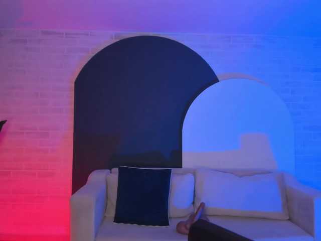 MiaSilvaX live webcam show