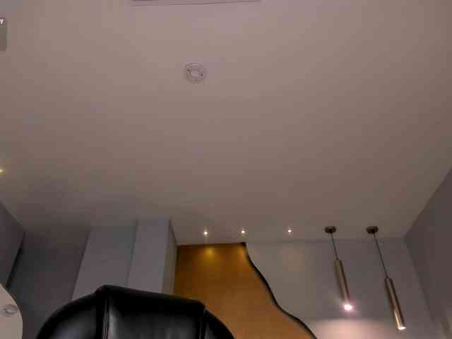 MiaSilvaX webcam