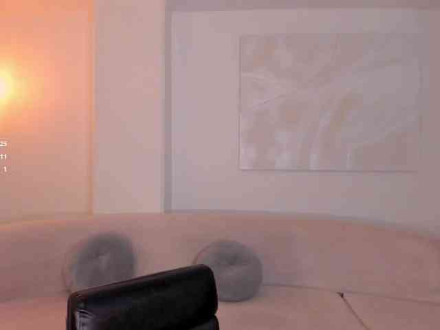 MiaSilvaX webcam