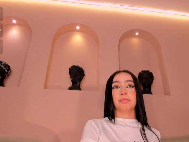 PaulineSanz live cam on BongaCams