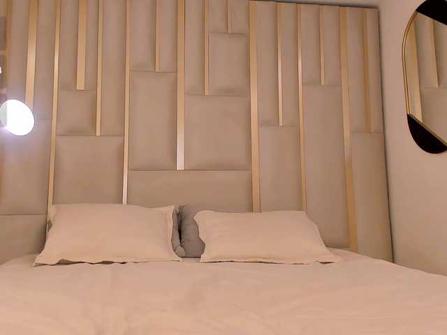 PaulineSanz live cam on BongaCams