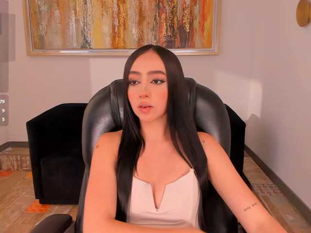 PaulineSanz live cam on BongaCams