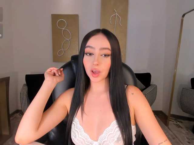 PaulineSanz live cam on BongaCams