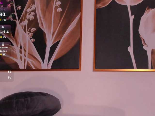 PaulineSanz live cam on BongaCams