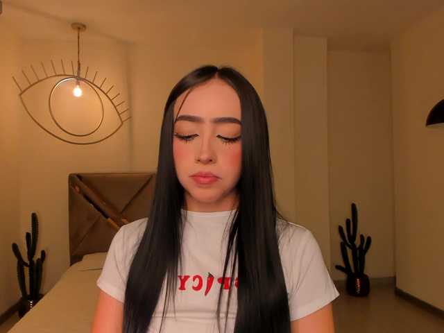 PaulineSanz live cam on BongaCams