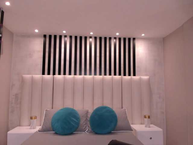 PaulineSanz live cam on BongaCams