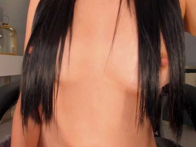 PaulineSanz live cam on BongaCams