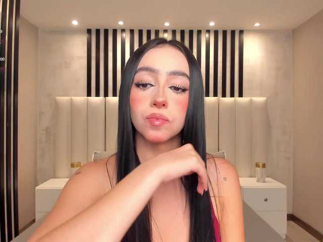 PaulineSanz live cam on BongaCams