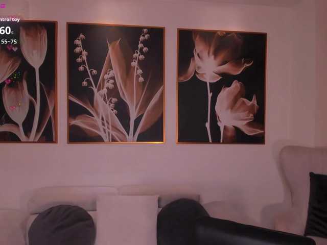 PaulineSanz live cam on BongaCams