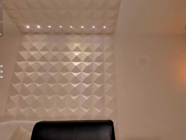 PaulineSanz live cam on BongaCams