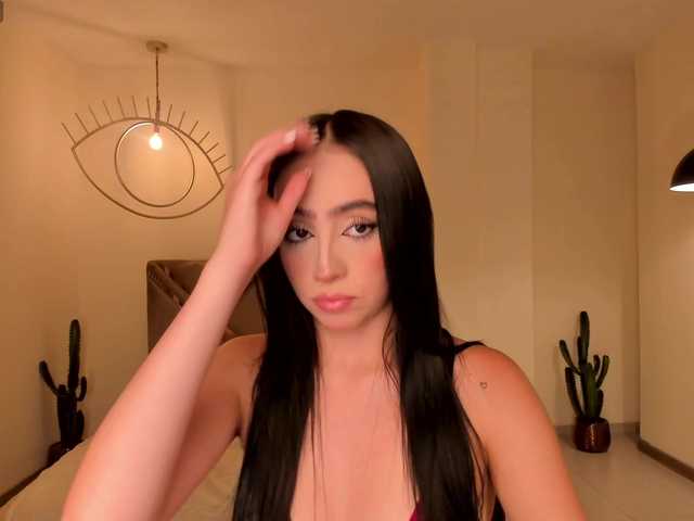 PaulineSanz live cam on BongaCams