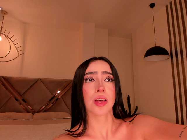 PaulineSanz live cam on BongaCams