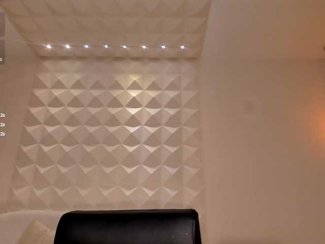 PaulineSanz live cam on BongaCams