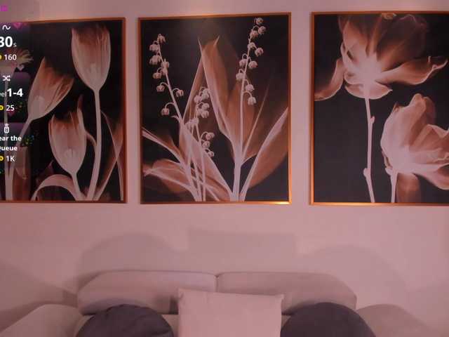 PaulineSanz live cam on BongaCams