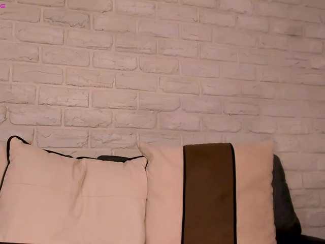 PaulineSanz live cam on BongaCams