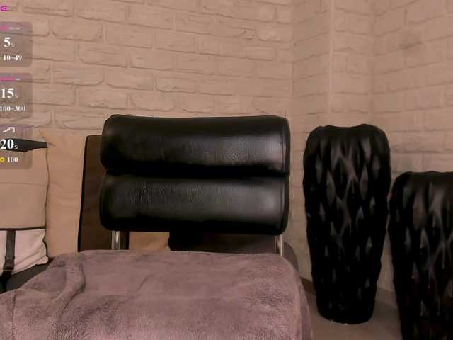PaulineSanz live cam on BongaCams