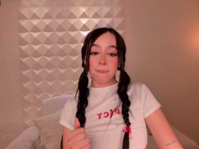 PaulineSanz live cam on BongaCams