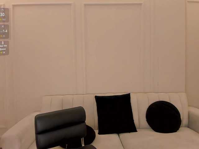 PaulineSanz live cam on BongaCams