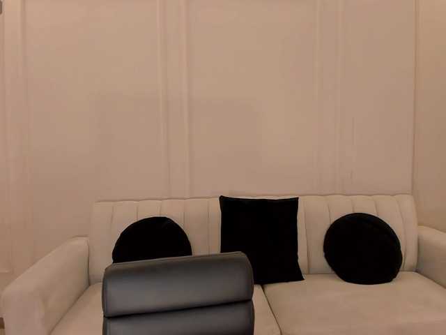 PaulineSanz live cam on BongaCams