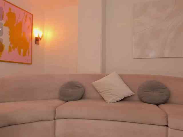 PaulineSanz webcam