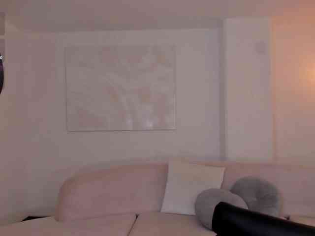 PaulineSanz webcam
