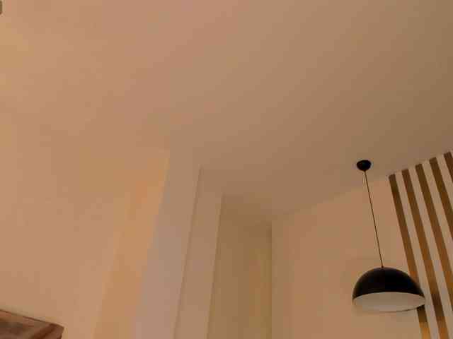 PaulineSanz webcam