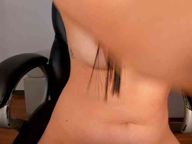 PaulineSanz webcam