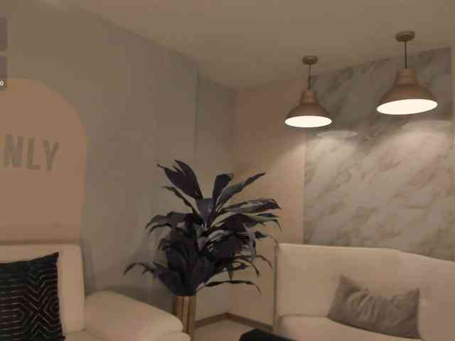 PaulineSanz Live Webcam on BongaCams
