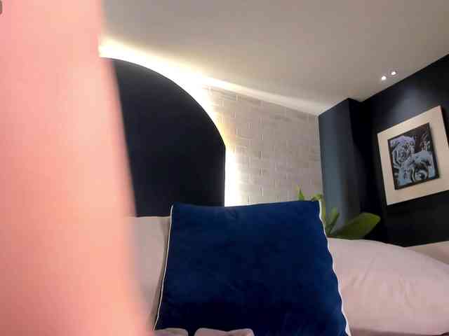 PaulineSanz webcam