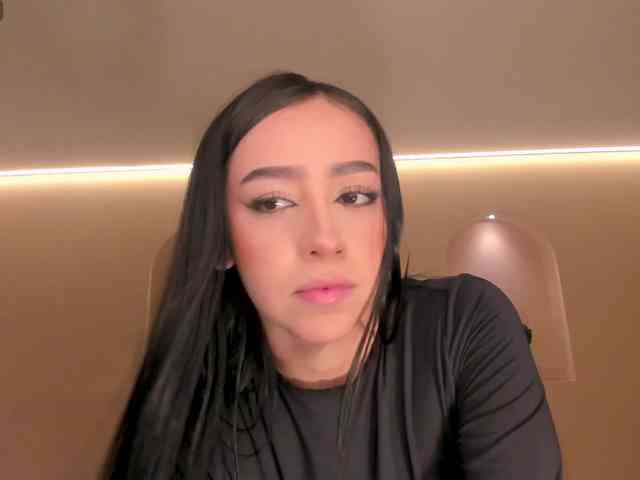 PaulineSanz webcam