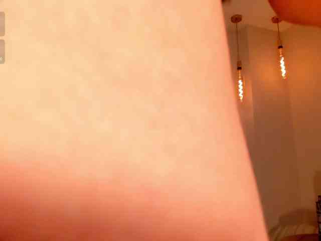 PaulineSanz webcam