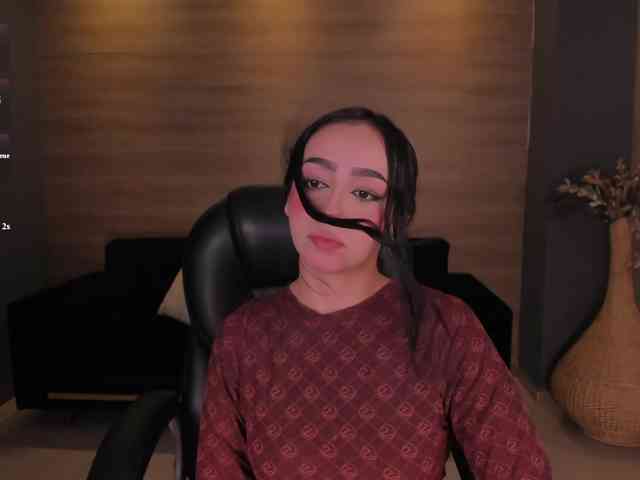PaulineSanz Live Webcam on BongaCams