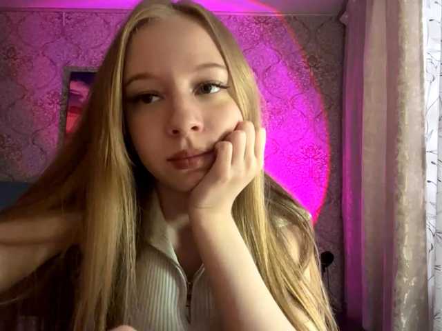 MercyDiamant live cam