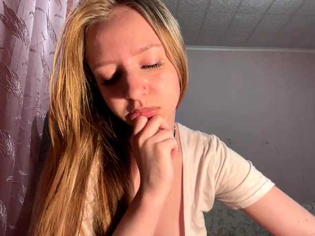 MercyDiamant live cam on BongaCams