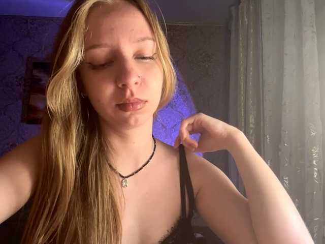 MercyDiamant live cam on BongaCams