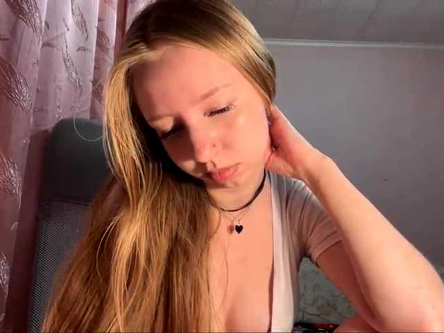 MercyDiamant live cam on BongaCams