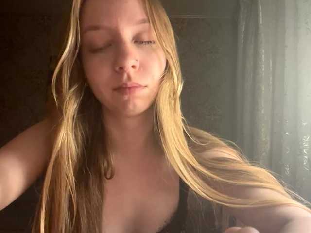 MercyDiamant live cam on BongaCams