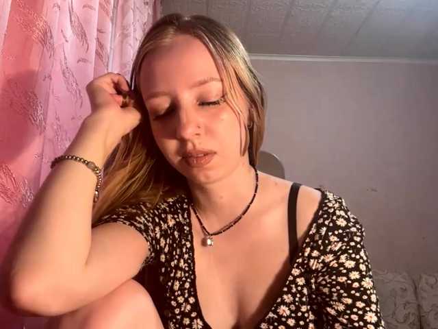 MercyDiamant live cam on BongaCams