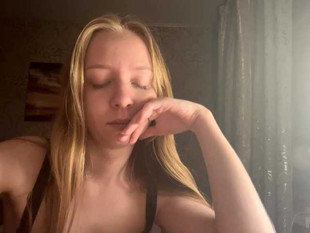 MercyDiamant live cam on BongaCams