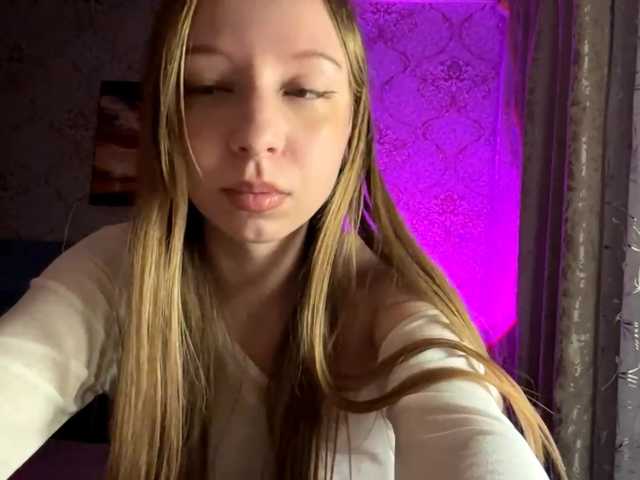 MercyDiamant's BongaCams show and profile