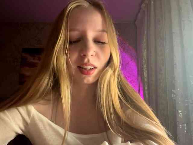 MercyDiamant webcam