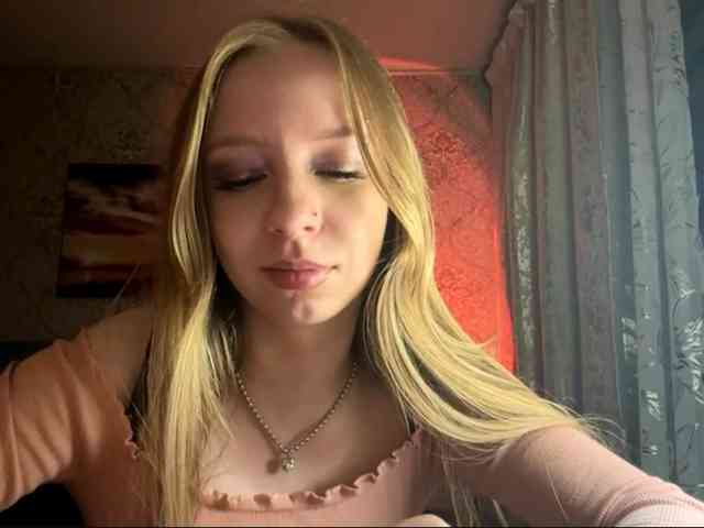 MercyDiamant webcam